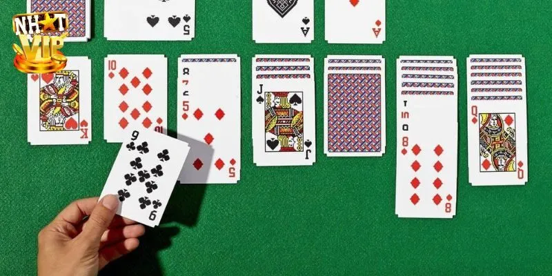 Game Bài Solitaire - Khám Phá Game Bài Thú Vị Cùng Nhatvip Giới thiệu cơ bản về game bài Solitaire